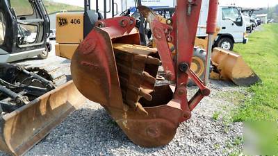 Link belt 1600Q excavator with buckets