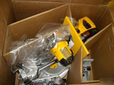 New in box dewalt DW718 sliding compound miter saw 12