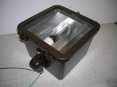 150 w high pressure soduim floodlight with capacitor 