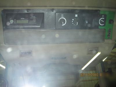 2000 john deere jd 5510 mfwd 4WD cab loader 941 hours