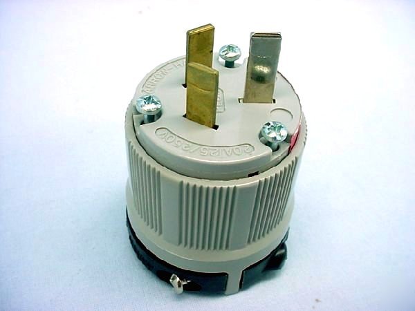 Leviton industrial 10-20 str. blade plug 20A 125/250V