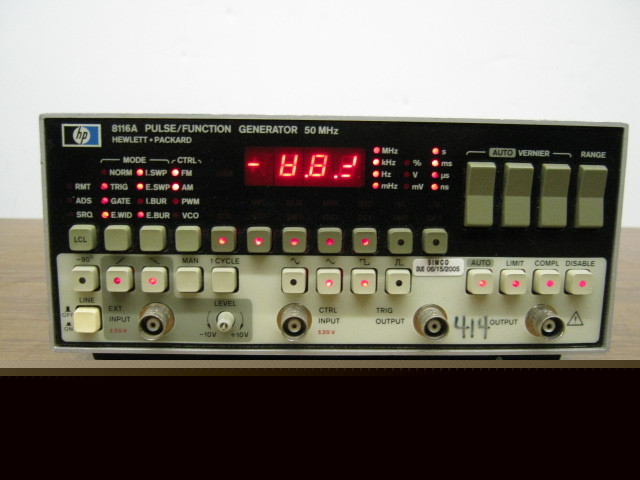 Hp agilent 8116A function generator lot of 2