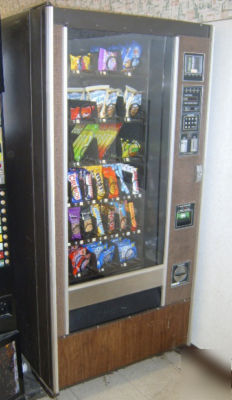 Rowe 4900 jr snack food candy vending machine - works 