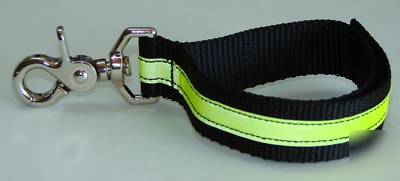 Firefighter black/yel glove strap reflective sav-a-jake