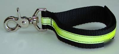 Firefighter black/yel glove strap reflective sav-a-jake