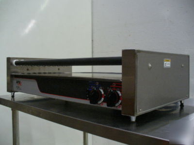 Used apw wyott hotrod hotdog grill hrs-50 hotdog roller