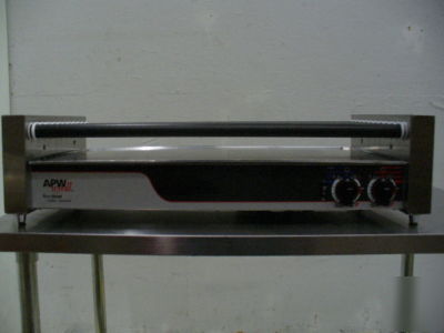 Used apw wyott hotrod hotdog grill hrs-50 hotdog roller