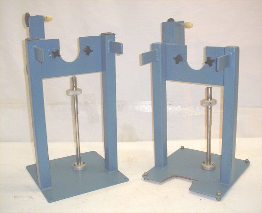 2 piece lot valve met instrument calibration stands