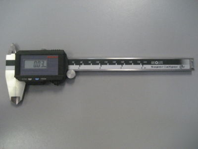 Mitutoyo absolute super caliper IP67 solar powered 6