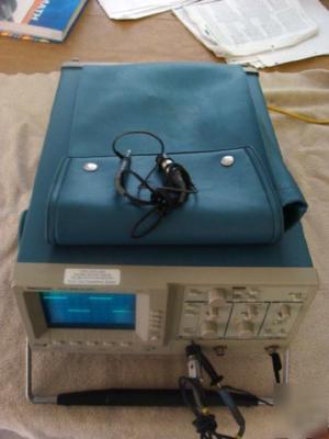 Tektronix tas 455 60 mhz oscilloscope w/probes 