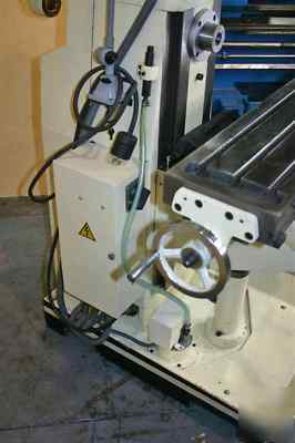  2 hp shop fox vertical/horizontal ram type mill