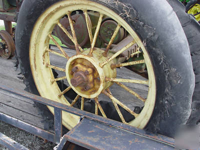 1937 john deere b with orig. factory round spoke wheels