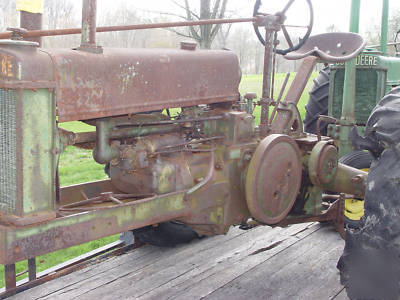 1937 john deere b with orig. factory round spoke wheels