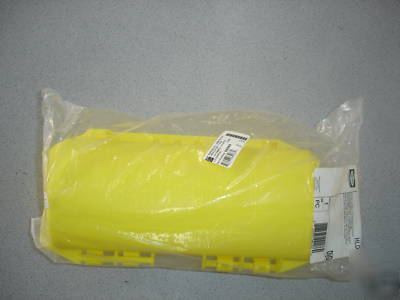 Hubbell plugout electrical plug lockout large sz HLD2