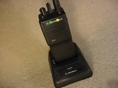 MTX8000 800 mhz pplus type 1 portable radios