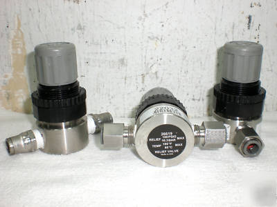Vacuum regulator relief pressure regulator 1/4NPT