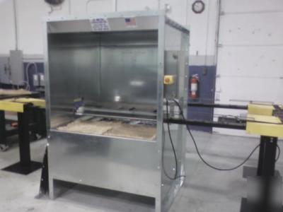 Down draft paint spray booth + chain on edge conveyor