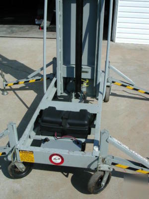 Handy herman 24 ft aerial man lift