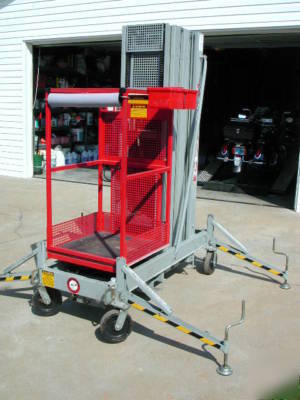 Handy herman 24 ft aerial man lift