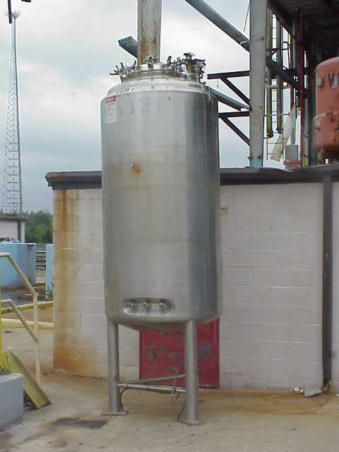 500 530 gallon shiny clean stainless steel reactor tank