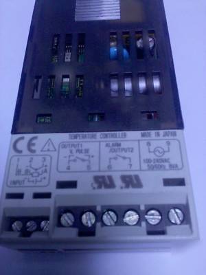 Fuji PXV3 1/32 din temperature setpoint controller