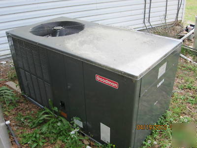 Goodman hvac unit GPH1342H21AB