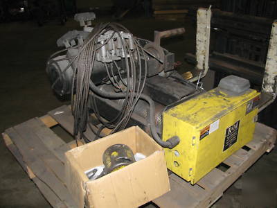 R&m spacemaster 2 ton wire rope hoists robins and myers