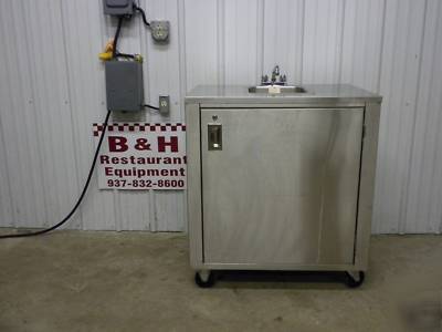 Crown verity portable hand sink w/ pump heater cvphs