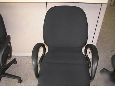 (55) steelcase sensor black office task mgmt. chairs