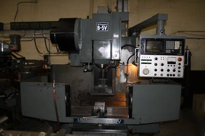 Cnc milling machine with all the tooling