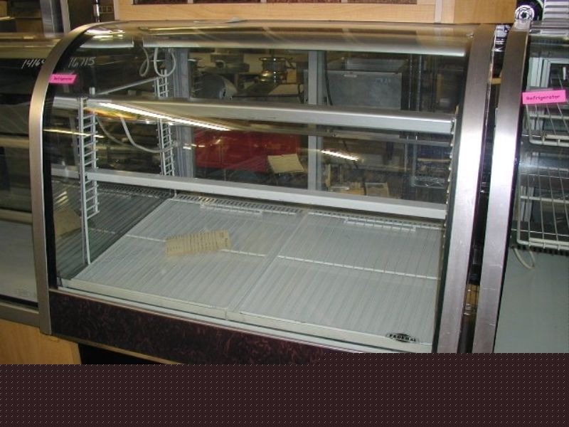 Federal refrigerated bakery display case