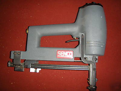 Senco M3 t-nail gun