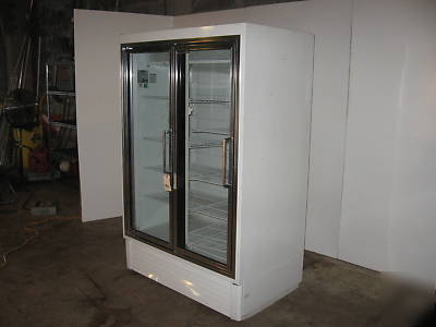 Used hussman hgm-2BS 2 glass door cooler