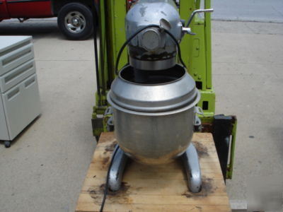 Hobart commercial a 200 t mixer grinder dicer