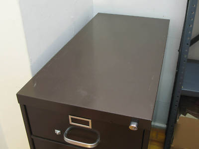 Locking steel drawer cabinet / file cabinet