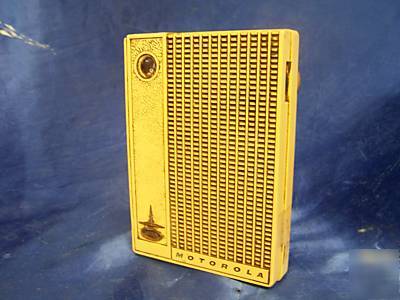 Vintage motorola x 25W transistor radio sold as is