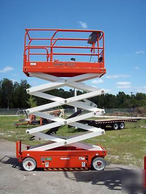 New snorkel S2633 scissor lift 32' working height,brand 