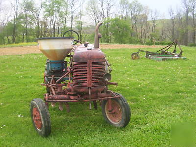 Farmall super a / cultivators/ sidedresser