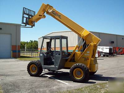 Gehl rs telescopic forklift,6000 lb, 34' height,we ship