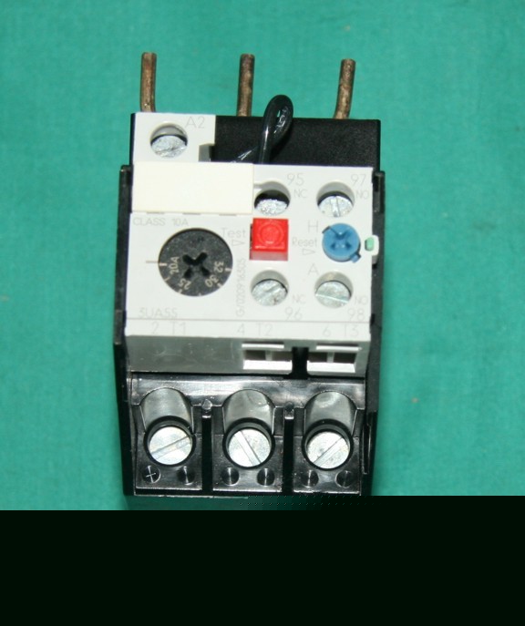 New siemens 3UA55 00-2D overload protector breaker 32A