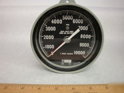 New weksler 4.5' hyd 10,000 psig pressure gauge in box