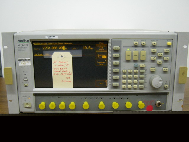 Anritsu anr MG3670B signal generator