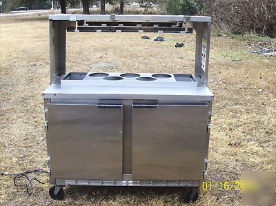 Beverage air 4' commercial sandwich prep cooler & rack