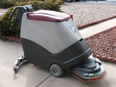 Minuteman 240X floor scrubber