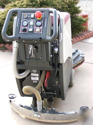 Minuteman 240X floor scrubber