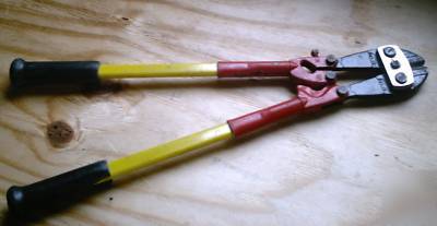 ****hot cutters w/ fiberglass handles ****