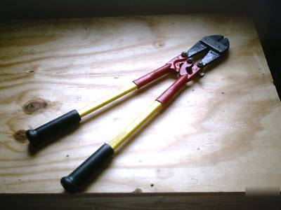 ****hot cutters w/ fiberglass handles ****