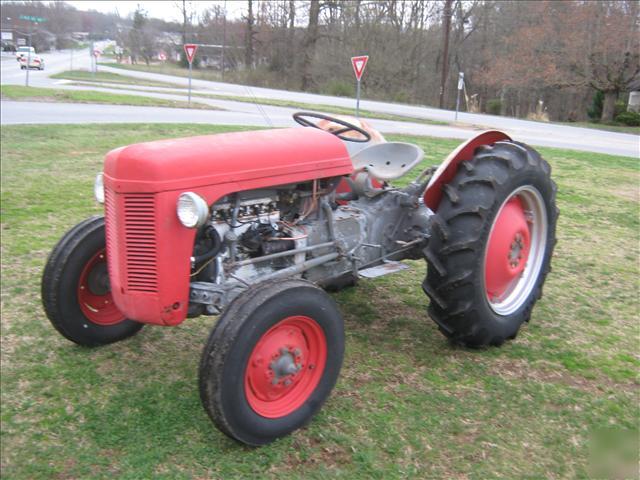 Massey ferguson to-35 2WD gas tractor