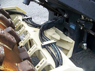 2006 ingersoll rand SD70F tf vibratory compactor roller