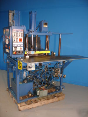 Used tempcraft V122 wax injection molding